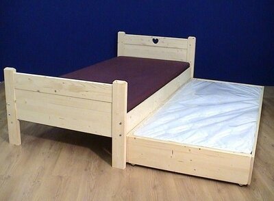 1-p.bed SAM met hart onderschuifbed 